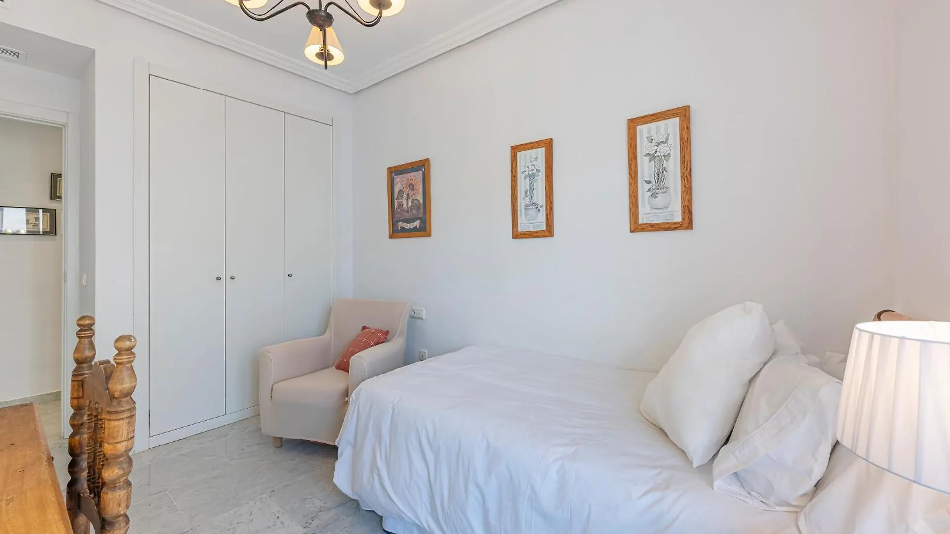Increible Piso 4 Dorm, Terraza, Parking & Pool Apartment Marbella