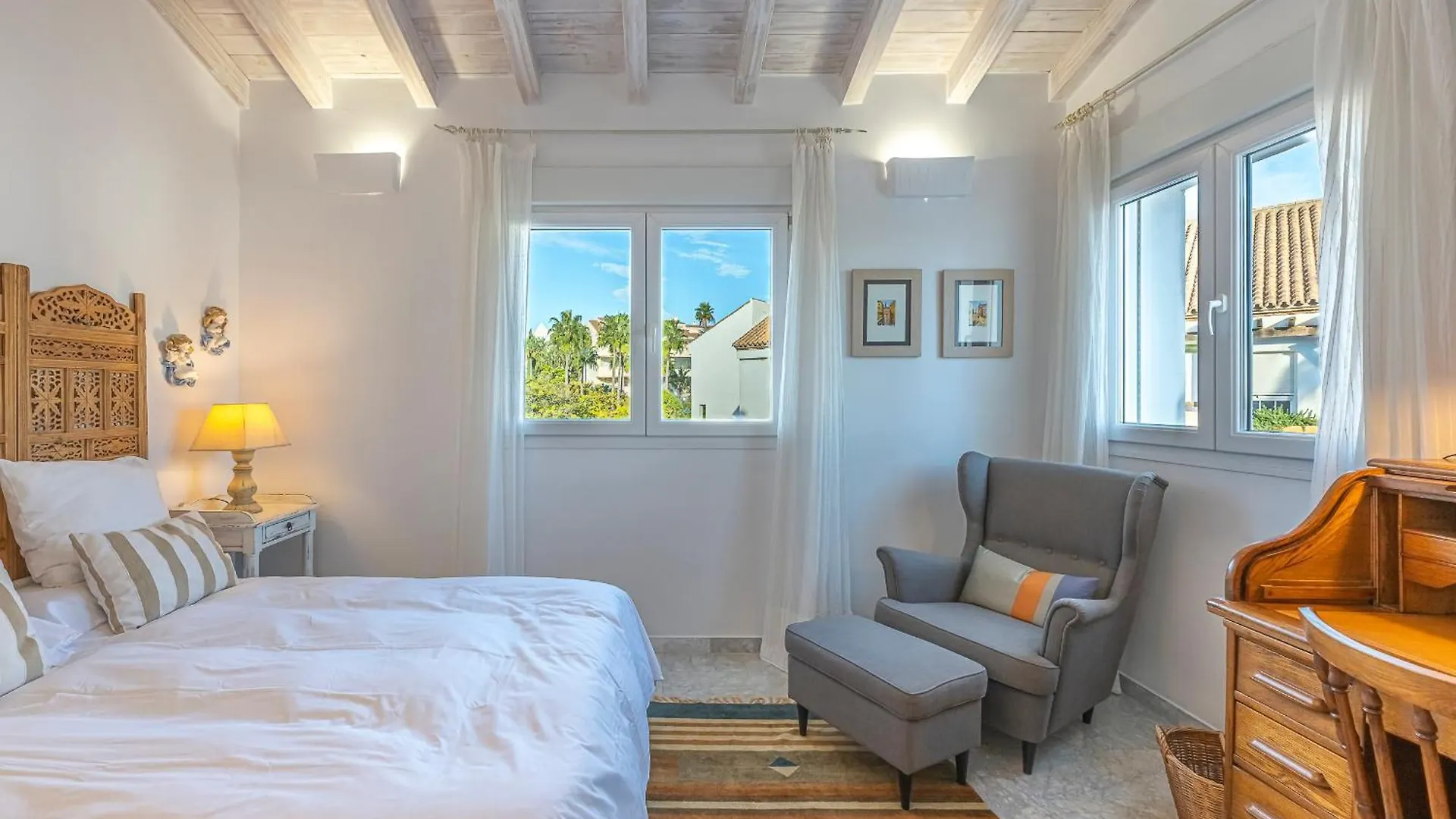 Increible Piso 4 Dorm, Terraza, Parking & Pool Apartment Marbella