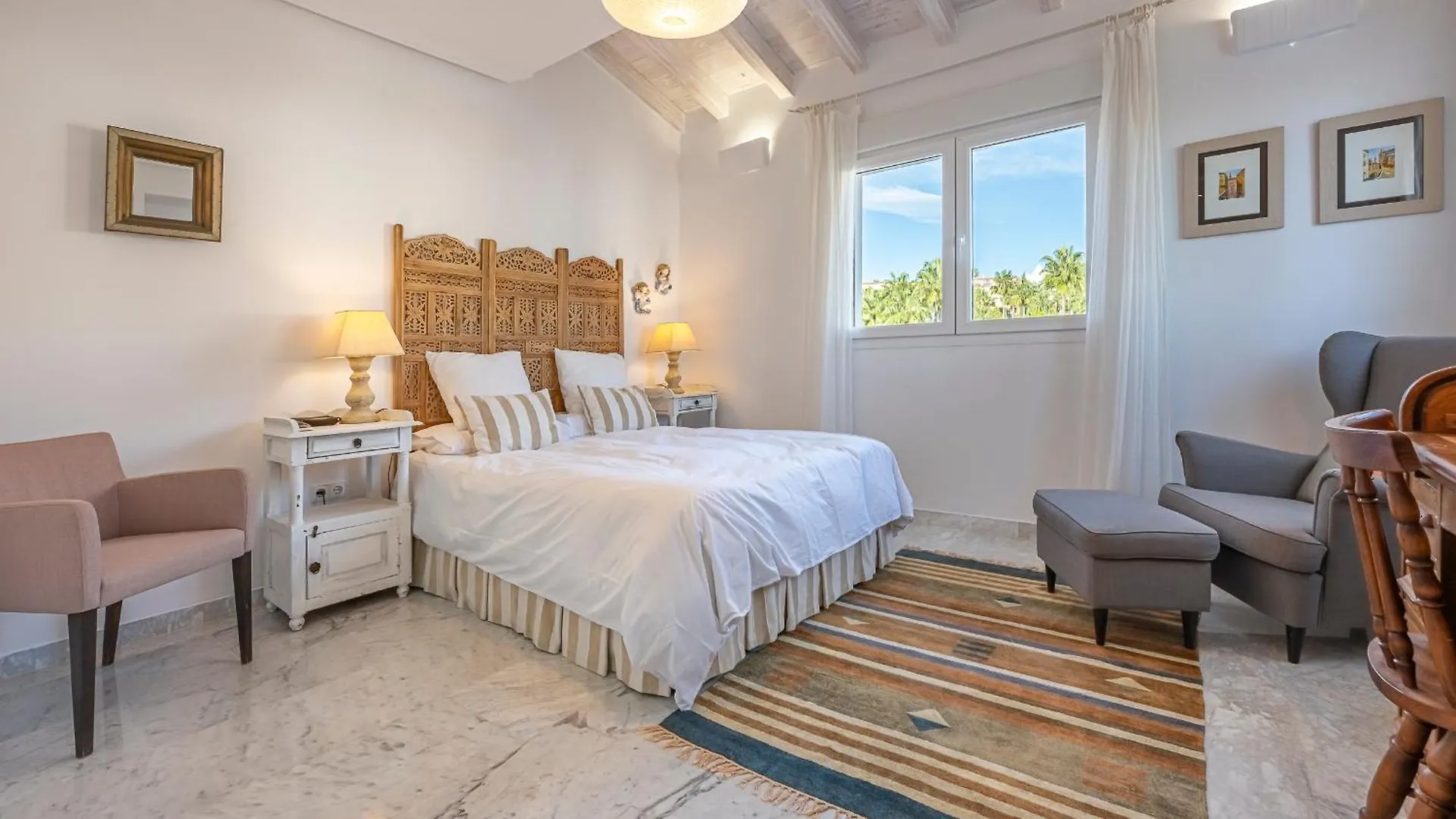 Increible Piso 4 Dorm, Terraza, Parking & Pool Apartment Marbella Spain