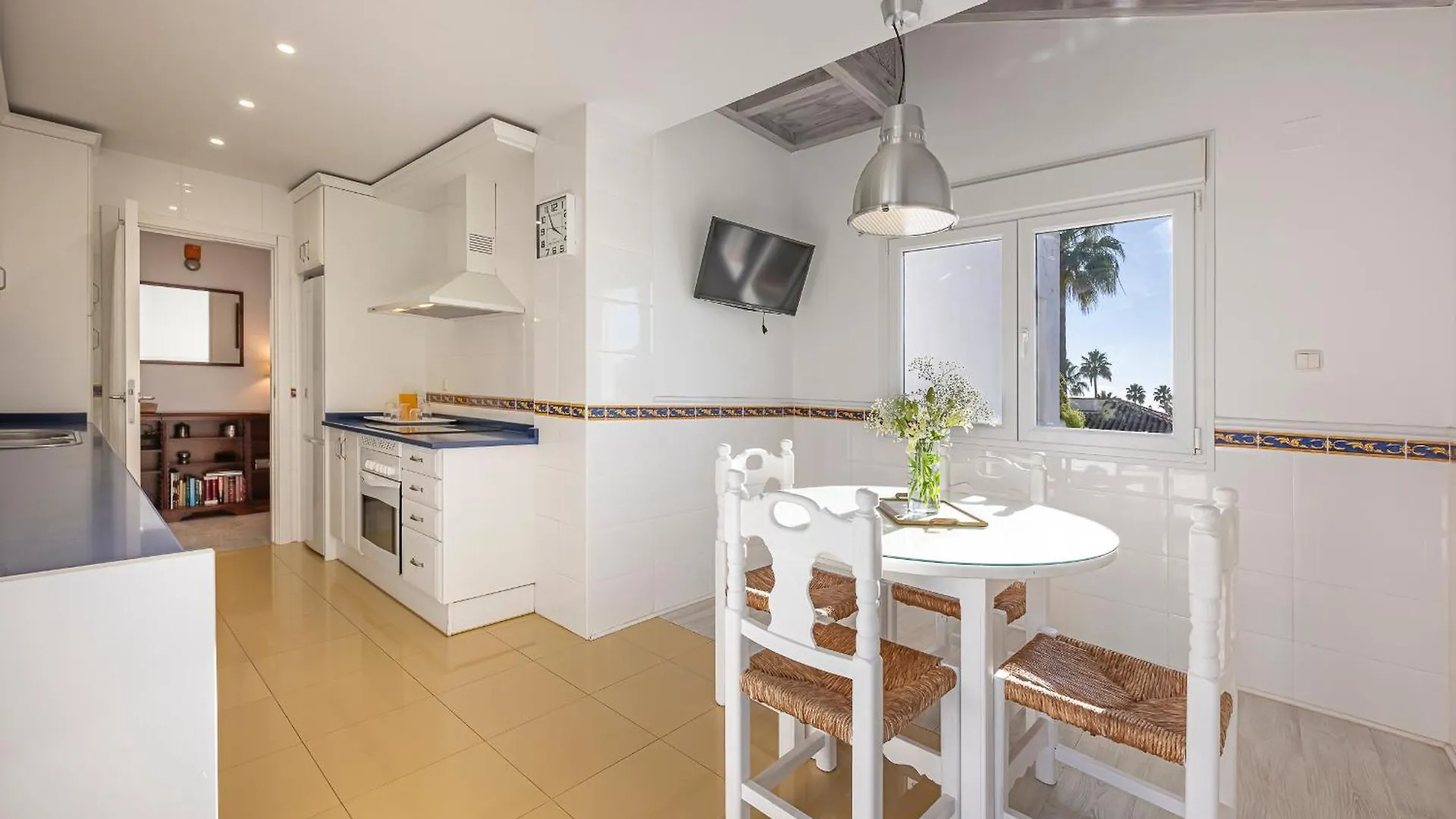 Increible Piso 4 Dorm, Terraza, Parking & Pool Apartment Marbella