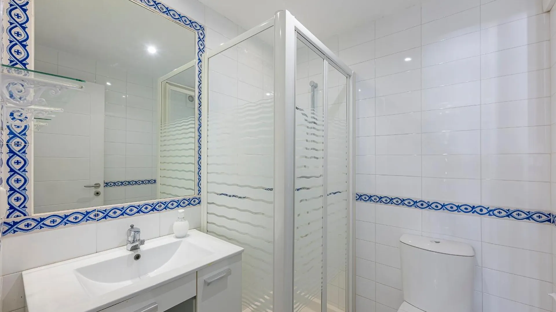 Increible Piso 4 Dorm, Terraza, Parking & Pool Apartment Marbella