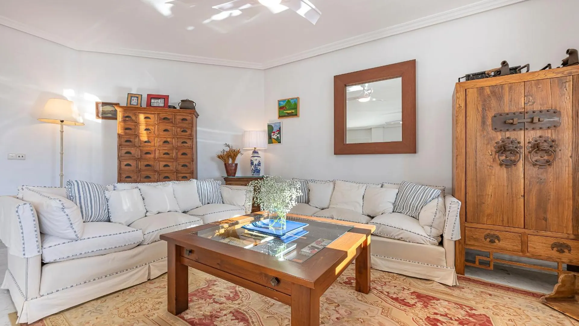 Increible Piso 4 Dorm, Terraza, Parking & Pool Apartment Marbella Spain