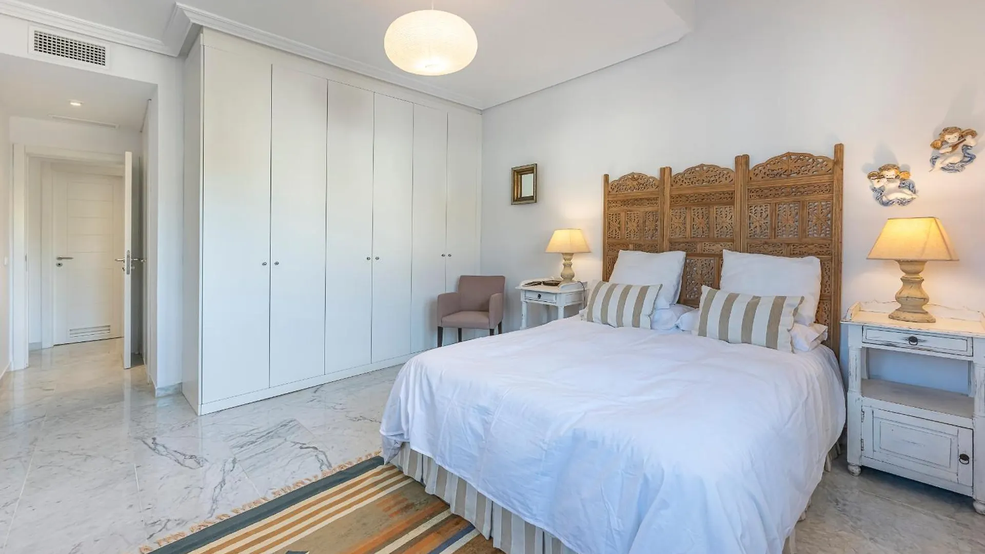 Increible Piso 4 Dorm, Terraza, Parking & Pool Apartment Marbella