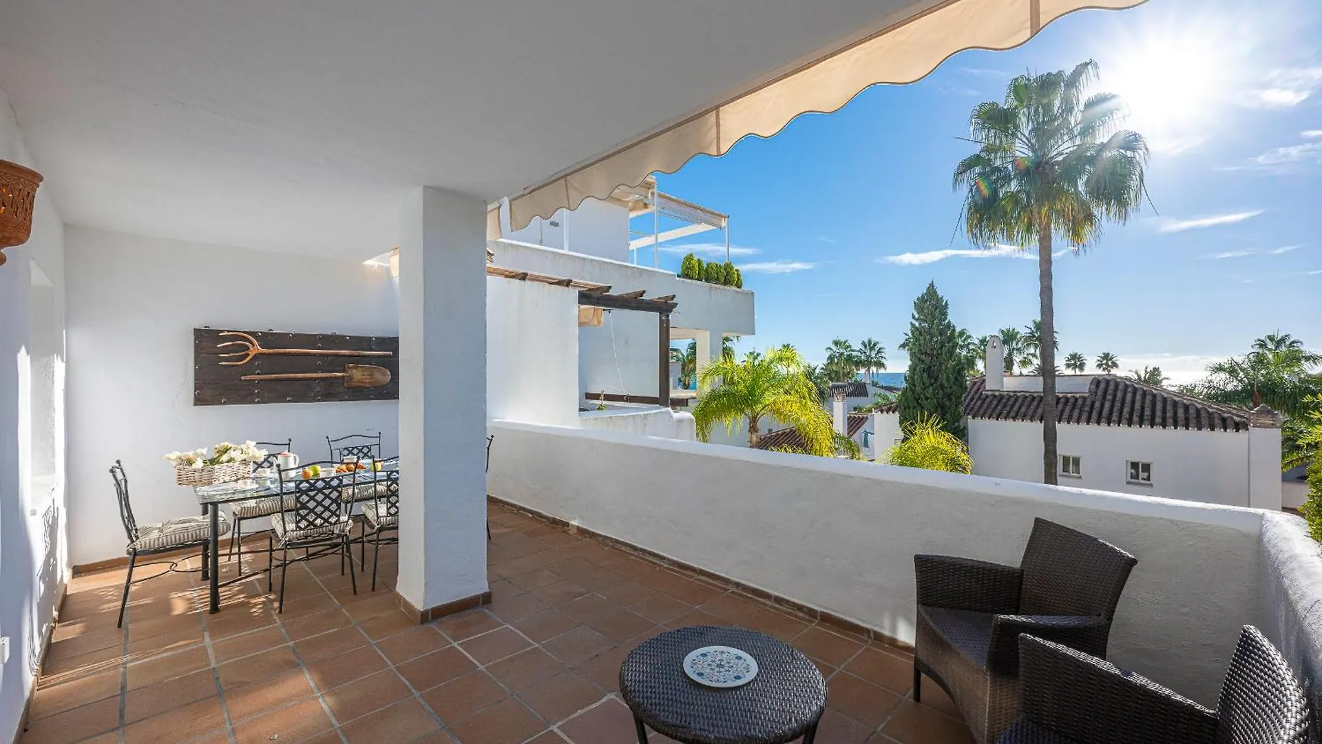 Increible Piso 4 Dorm, Terraza, Parking & Pool Apartment Marbella Spain