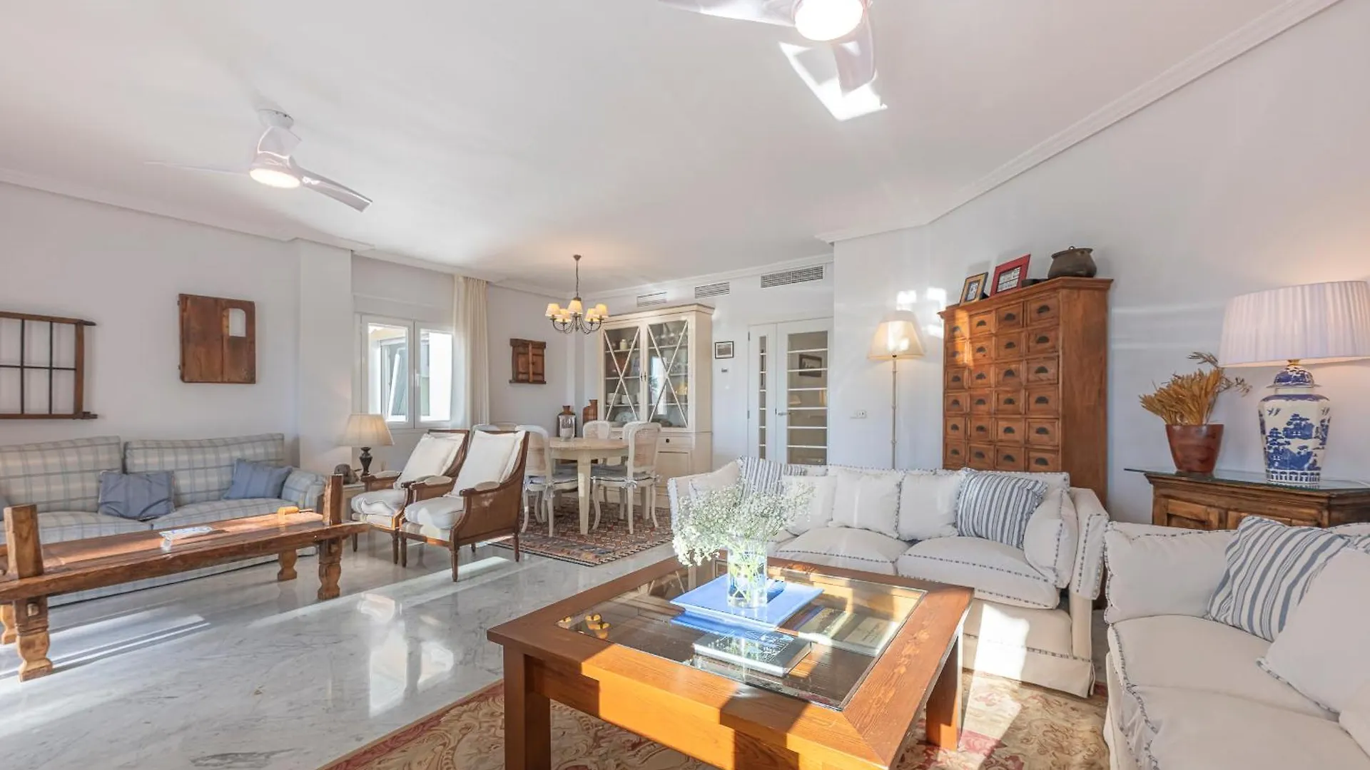 Increible Piso 4 Dorm, Terraza, Parking & Pool Apartment Marbella