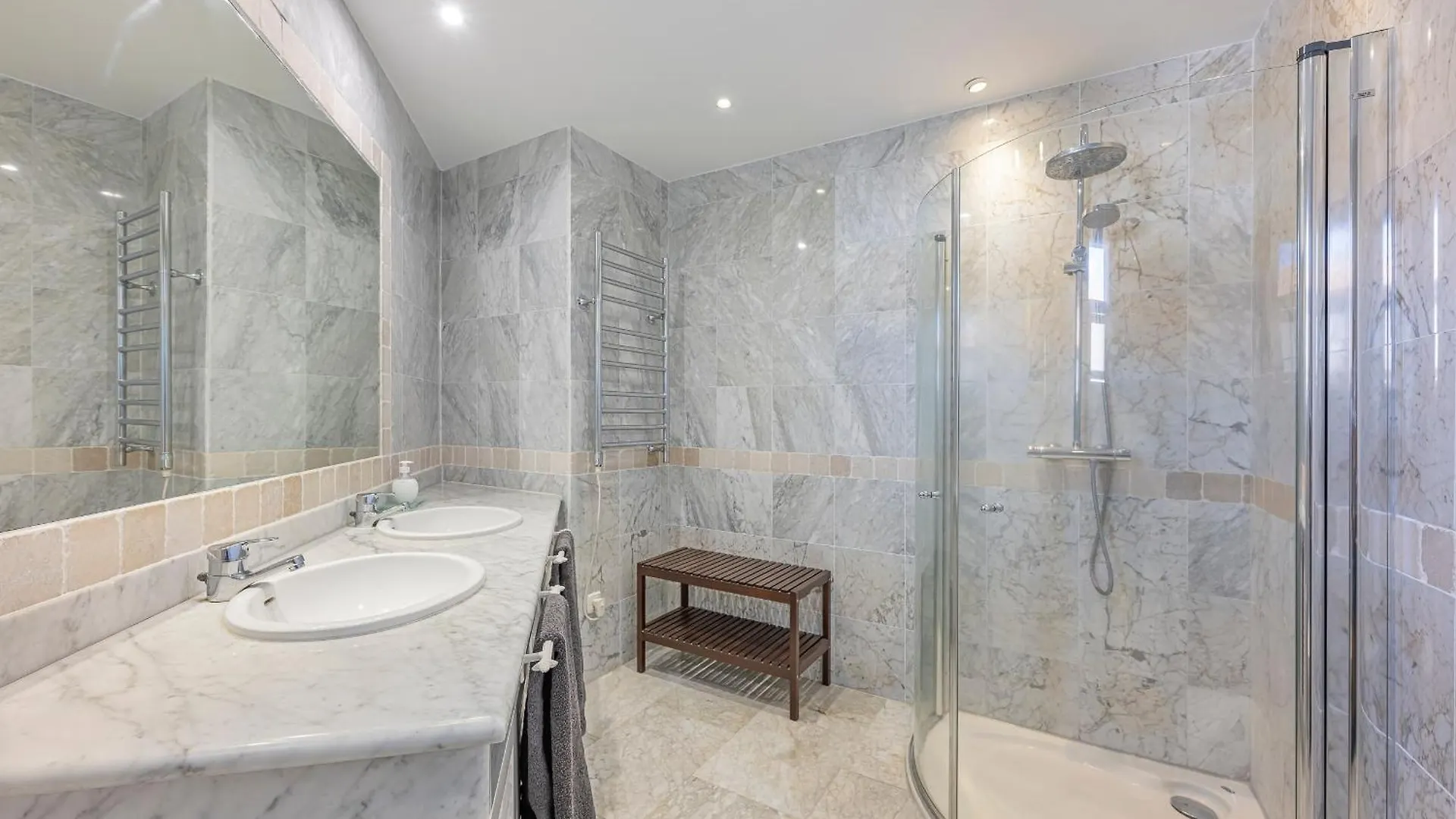 Increible Piso 4 Dorm, Terraza, Parking & Pool Appartement Marbella